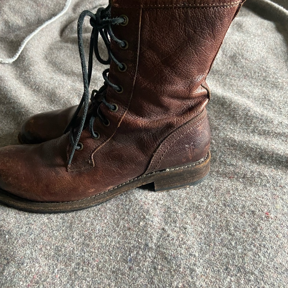 Frye Jenna Leather Combat Boot Dark Brown Stone Antiqued 9.5 B Classic Punk - Picture 4 of 10
